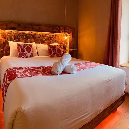 Bed and Breakfast Le Moulin Du Guy, Proche Du Puy Dufou Chanverrie Exterior foto