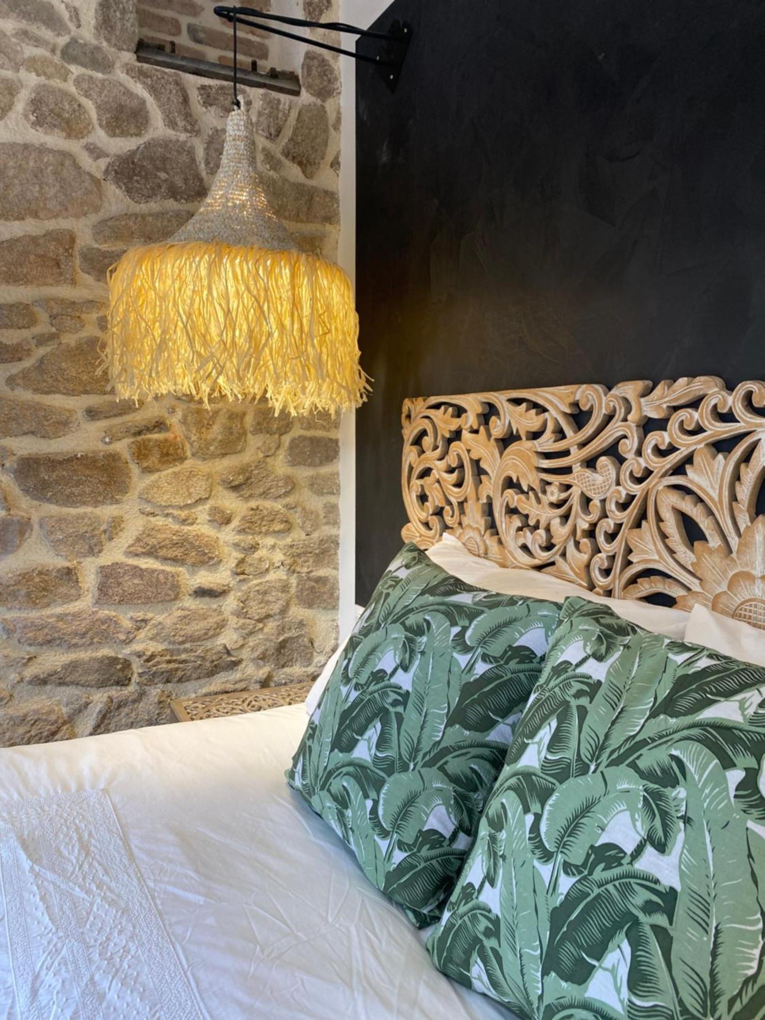 Bed and Breakfast Le Moulin Du Guy, Proche Du Puy Dufou Chanverrie Exterior foto