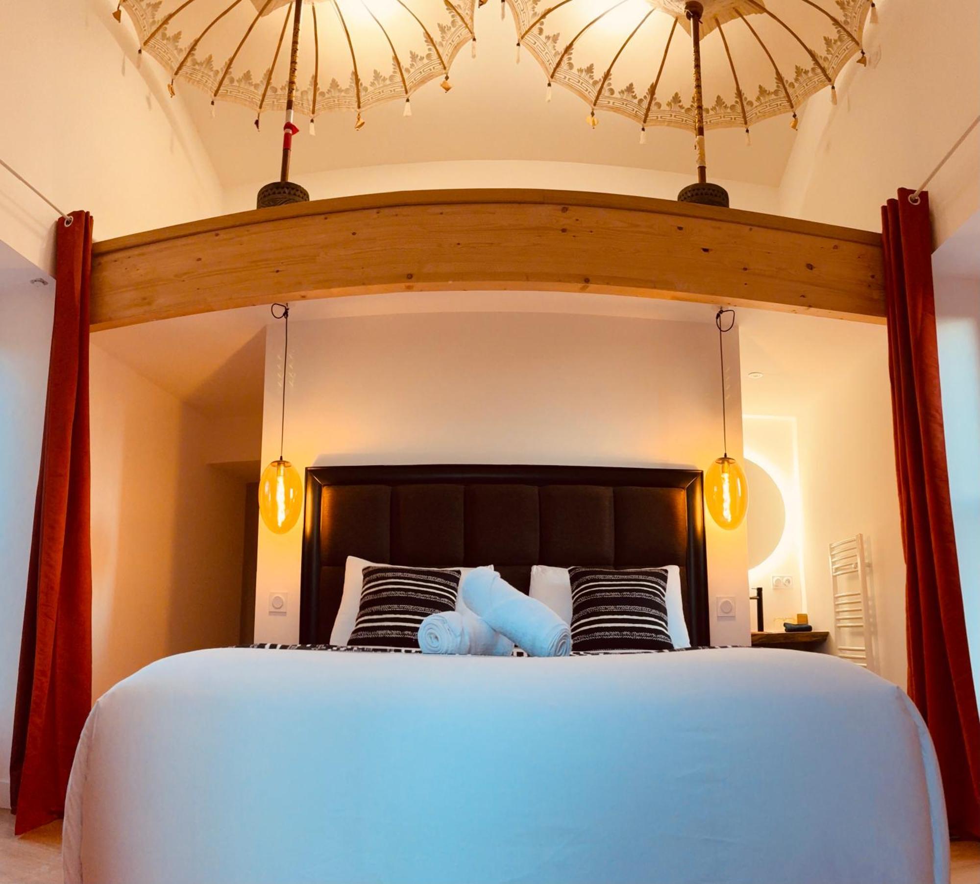 Bed and Breakfast Le Moulin Du Guy, Proche Du Puy Dufou Chanverrie Exterior foto