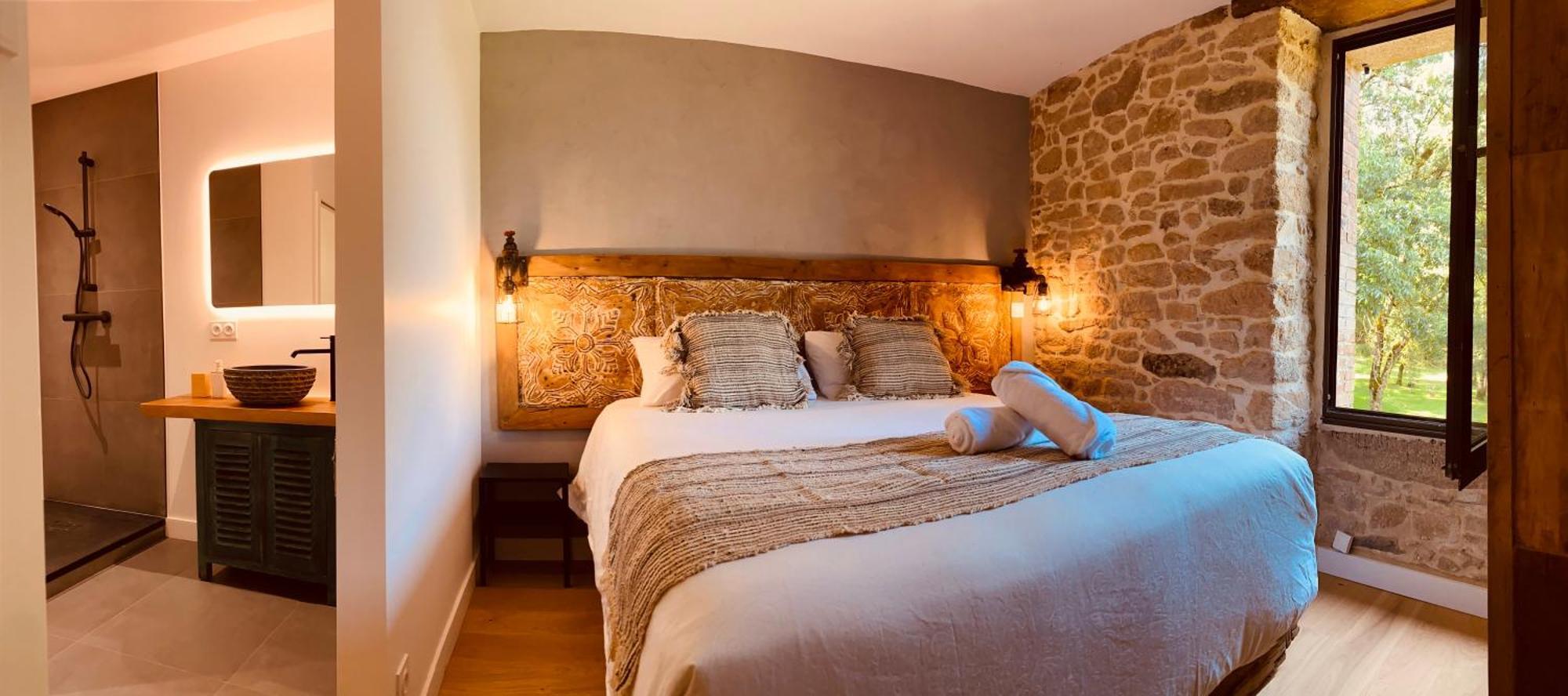 Bed and Breakfast Le Moulin Du Guy, Proche Du Puy Dufou Chanverrie Exterior foto